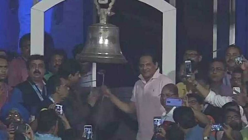 ಈಡನ್ ಗಾರ್ಡನ್ಸ್ ನಲ್ಲಿ ಅಜರುದ್ದೀನ್ ಘಂಟೆ, ಬಿಸಿಸಿಐ, ಬಂಗಾಳ ಕ್ರಿಕೆಟ್ ಮಂಡಳಿ ವಿರುದ್ಧ ಗಂಭೀರ್ ವಾಗ್ದಾಳಿ
