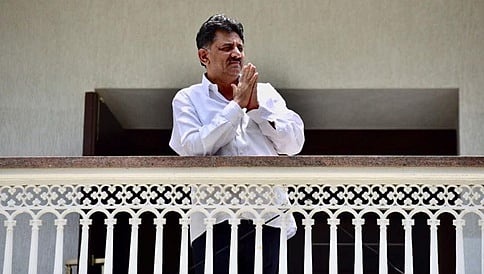 'ಸಿದ್ಧಗಂಗಾ ಶ್ರೀಗೆ ಮುಸ್ಲಿಂ ವೈದ್ಯರಿಂದ ಚಿಕಿತ್ಸೆ': 'ಧರ್ಮ' ಹೇಳಿಕೆಗೆ ಕ್ಷಮೆ ಕೇಳಿದ ಡಿಕೆಶಿ