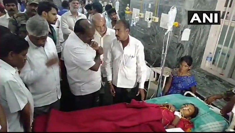 ವಿಷ ಪ್ರಸಾದ ದುರಂತ: ಸಂತ್ರಸ್ಥರ ಕುಟುಂಬಕ್ಕೆ 5 ಲಕ್ಷ ಪರಿಹಾರ ಘೋಷಿಸಿದ ಸಿಎಂ ಕುಮಾರಸ್ವಾಮಿ