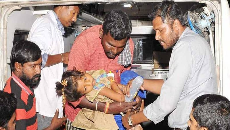 ವಿಷಾಹಾರ ಸೇವನೆ: ಮೈಸೂರಿನ ಆಸ್ಪತ್ರೆಯಲ್ಲಿ 30ಮಂದಿ ಜೀವನ್ಮರಣದ ನಡುವೆ ಹೋರಾಟ!