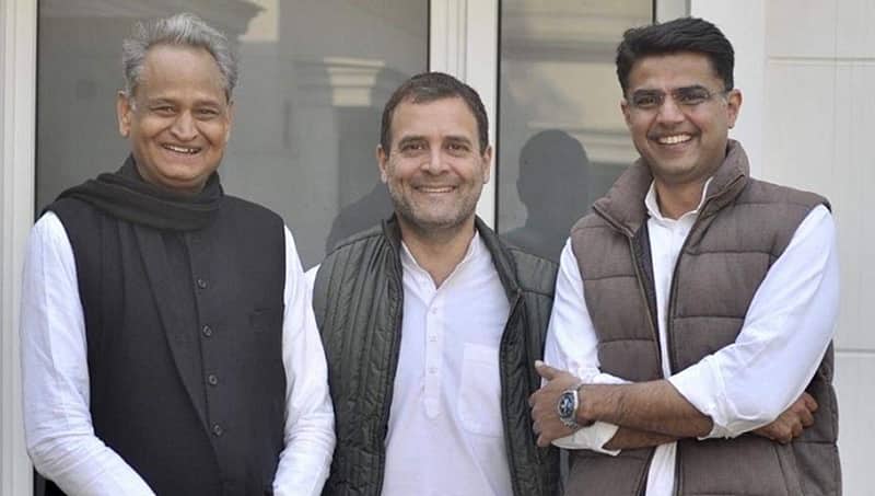 ರಾಜಸ್ಥಾನ ಸಿಎಂ ಗೆಹ್ಲೋಟ್, ಡೆಪ್ಯುಟಿ ಸಿಎಂ ಸಚಿನ್ ಪೈಲಟ್ ಪ್ರಮಾಣ ವಚನ ಸ್ವೀಕಾರ