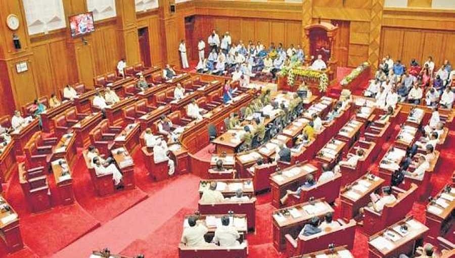 ಉತ್ತರ ಕರ್ನಾಟಕಕ್ಕೆ ನವಚೈತನ್ಯ: 9 ಸರ್ಕಾರಿ ಕಛೇರಿಗಳ ಸ್ಥಳಾಂತರಕ್ಕೆ ಸಂಪುಟ ಅಸ್ತು