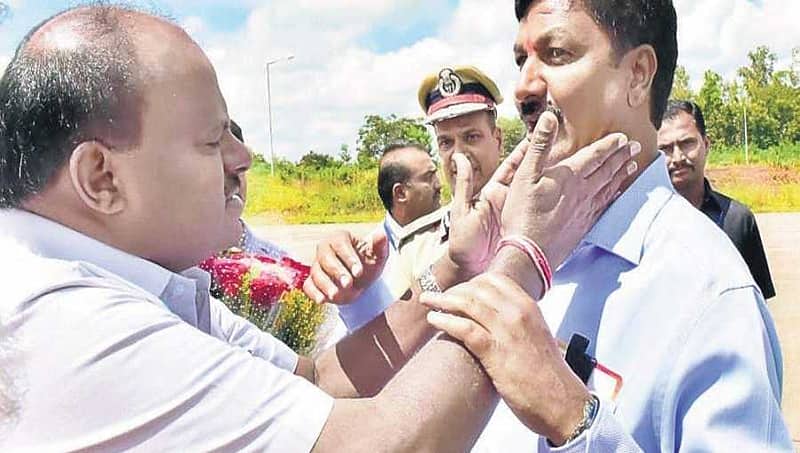 ಅತೃಪ್ತ ರಮೇಶ್ ಜಾರಕಿಹೊಳಿ ಶಾಸಕ ಸ್ಥಾನಕ್ಕೆ ರಾಜೀನಾಮೆ ಹೇಳಿಕೆ