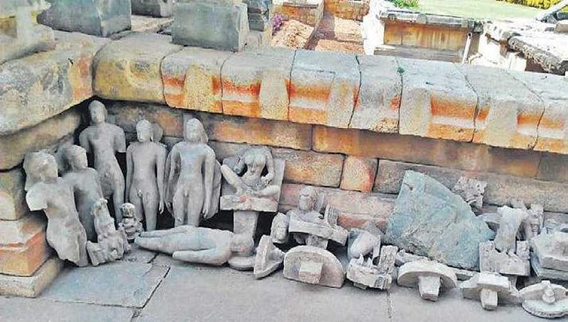 ಗದಗ: 11ನೇ ಶತಮಾನದ ಚಾಲುಕ್ಯ ಯುಗದ ಶಿಲ್ಪ ಕಲಾಕೃತಿಗಳು ಪತ್ತೆ