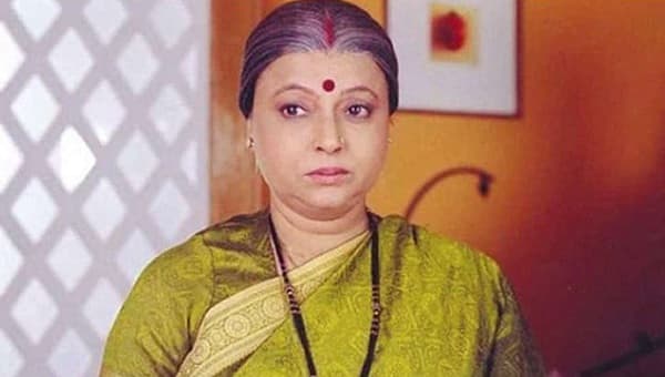 <div><b>ರೀಟಾ ಬಾಧುರಿ </b></div><div>ಮೂತ್ರ ಪಿಂಡ ಸಮಸ್ಯೆಯಿಂದ ಬಳಲುತ್ತಿದ್ದ ಹಿಂದಿ ಚಿತ್ರರಂಗದ ಹಿರಿಯ ಪೋಷಕ ನಟಿ ರೀಟಾ ಬಾಧುರಿಯವರು ಜುಲೈ.17 ರಂದು ವಿಧಿವಶರಾಗಿದ್ದರು. ರೀಟಾ ಅವರಿಗೆ 62 ವರ್ಷ ವಯಸ್ಸಾಗಿತ್ತು. </div>