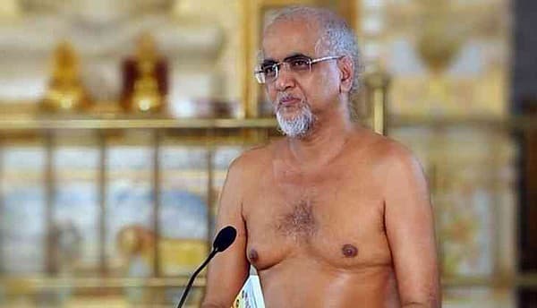 <div><b>ತರುಣ್ ಸಾಗರ ಮಹಾರಾಜ್</b></div><div>ತೀವ್ರ ಅನಾರೋಗ್ಯದಿಂದ ಬಳಲುತ್ತಿದ್ದ ಜೈನ ದಿಗಂಬರ ಮುನಿ ತರುಣ್ ಸಾಗರ್ ಮಹಾರಾಜ್ ಅವರು ಸೆಪ್ಟೆಂಬರ್ 1 ರಂದು ಇಹಲೋಕ ತ್ಯಜಿಸಿದ್ದರು, ತರುಣ್ ಸಾಗರ್ ಮಹಾರಾಜ್ ಅವರಿಗೆ 51 ವರ್ಷ ವಯಸ್ಸಾಗಿತ್ತು. </div>