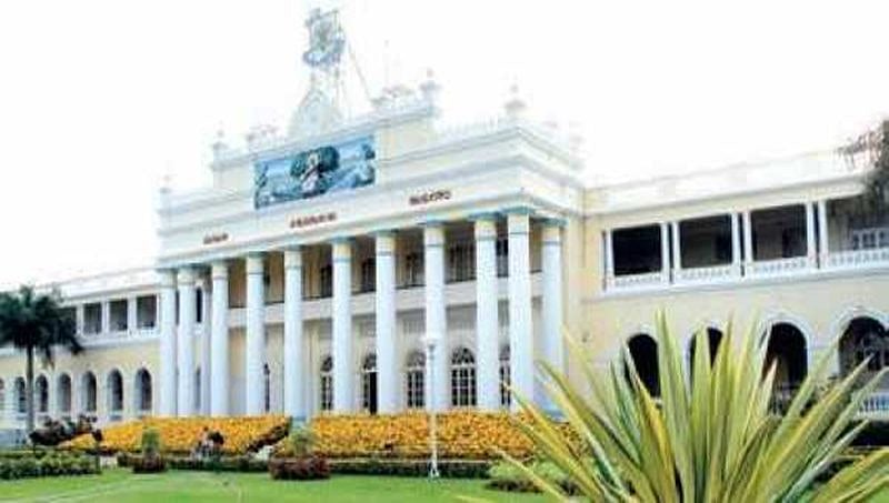ವಿದ್ಯಾರ್ಥಿಗಳು ಹಾಗೂ ಸಿಬ್ಬಂದಿಗಳು ಮಾಧ್ಯಮದವರೊಂದಿಗೆ ಸಂಹವನ ನಡೆಸುವಂತಿಲ್ಲ: ಮೈಸೂರು ವಿವಿ ಆದೇಶ
