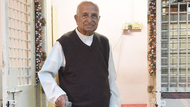 ಹಿಂದಿ ಭಾಷೆ ಹೇರಿಕೆ ತಪ್ಪು: ನಿಘಂಟು ತಜ್ಞ, ಸಾಹಿತ್ಯ ಅಕಾಡೆಮಿ ಪ್ರಶಸ್ತಿ ಪುರಸ್ಕೃತ ಪ್ರೊ. ಜಿ.ವೆಂಕಟಸುಬ್ಬಯ್ಯ