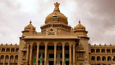 ಬೆಂಗಳೂರು: ಸಿಬ್ಬಂದಿ ಎಂದು ವಿಧಾನಸೌಧದ ಸಿಎಂ ಕಚೇರಿಗೆ ನುಗ್ಗಿದ ಅಪರಿಚಿತ ಪೊಲೀಸರ ವಶಕ್ಕೆ