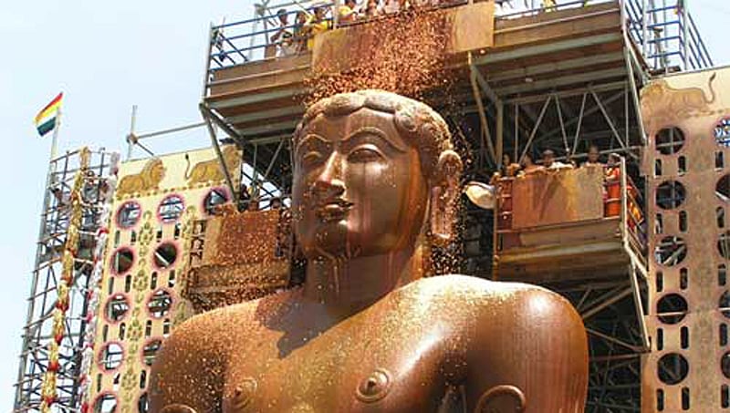 ತ್ಯಾಗಮೂರ್ತಿ ಬಾಹುಬಲಿ ಮಹಾ ಮಜ್ಜನಕ್ಕೆ ಜೈನಕಾಶಿಯಲ್ಲಿ ಸಕಲ ಸಿದ್ಧತೆ