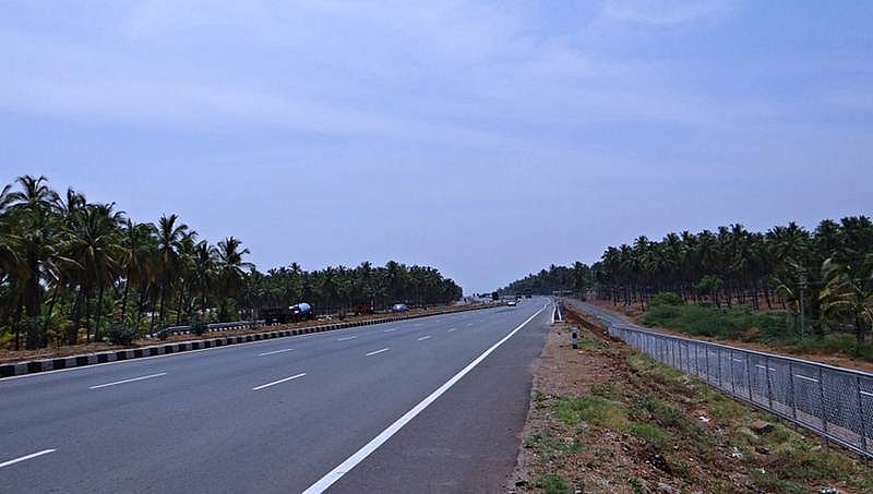 ಕರ್ನಾಟಕ: ರಾಜ್ಯದ 6,800 ಕಿ.ಮೀ ರಸ್ತೆಗಳ ನವೀಕರಣಕ್ಕೆ ಕೇಂದ್ರ ನಿರ್ಧಾರ
