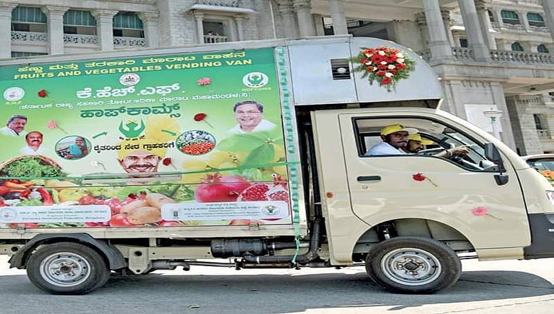 ಬರುವ ತಿಂಗಳಿನಿಂದ ಹಾಪ್ ಕಾಮ್ಸ್ ಮಳಿಗೆಯಲ್ಲೂ ಹಾಲಿನ ಉತ್ಪನ್ನಗಳು ಮಾರಾಟ