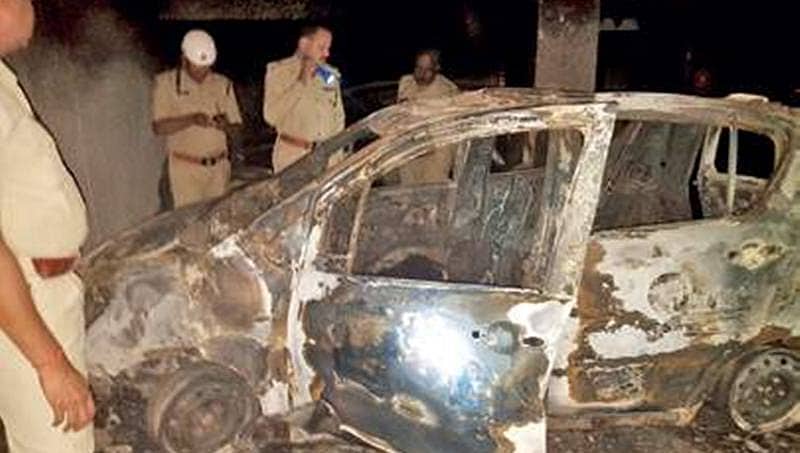 ಬೆಂಗಳೂರು: ಕಾರಿಗೆ ಬೆಂಕಿ ಹೊತ್ತಿಕೊಂಡು ತಾಯಿ, ಮಗು ಸಜೀವ ದಹನ
