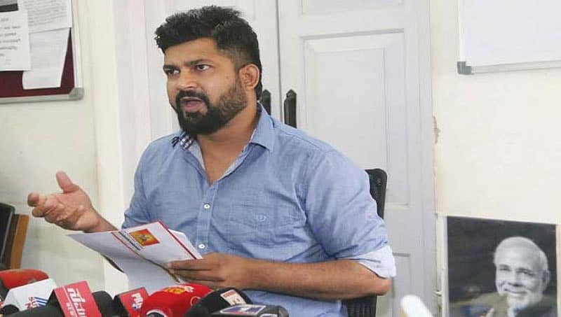 ಸಿಎಂ ತಮ್ಮ ಹೆಸರನ್ನು 'ಸಿದ್ದರಾವಣಯ್ಯ' ಎಂದು ಇಟ್ಟುಕೊಳ್ಳಲಿ: ಸಂಸದ ಪ್ರತಾಪ್ ಸಿಂಹ