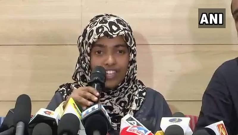 ಪತಿಯ ಜೊತೆ ಜೀವನ ಸಾಗಿಸಲು 'ಸ್ವಾತಂತ್ರ್ಯ' ನೀಡಿದ ಸುಪ್ರೀಂ ಕೋರ್ಟ್ ಗೆ ಹಾದಿಯಾ ಧನ್ಯವಾದ