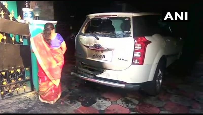 ತಮಿಳುನಾಡು: ಬಿಜೆಪಿ ಮುಖಂಡನ ಕಾರಿನ ಮೇಲೆ ಪೆಟ್ರೋಲ್ ಬಾಂಬ್ ಎಸೆತ