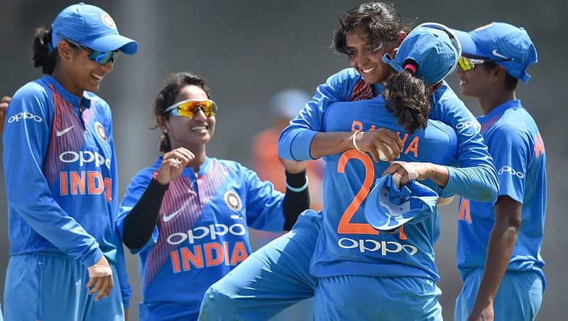 ಮಹಿಳೆಯರ ಟಿ20 ತ್ರಿಕೋನ ಸರಣಿ: ಇಂಗ್ಲೆಂಡ್ ವಿರುದ್ಧ ಭಾರತಕ್ಕೆ 8 ವಿಕೆಟ್ ಗಳ ಭರ್ಜರಿ ಜಯ