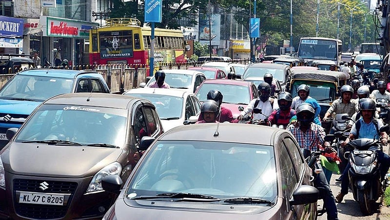 ಬೆಂಗಳೂರು: ಸರ್ಕಾರಿ ನೌಕರರ ಬೃಹತ್ ಸಮಾವೇಶ, ಸಂಚಾರ ದಟ್ಟಣೆ ಸಾಧ್ಯತೆ