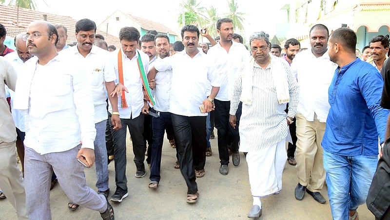 ರೆಸಾರ್ಟ್ ನಲ್ಲಿ ಪುತ್ರ, ಕಾಂಗ್ರೆಸ್ ಮುಖಂಡರೊಂದಿಗೆ ಸಿಎಂ ಸಿದ್ದರಾಮಯ್ಯ ರಹಸ್ಯ ಸಭೆ