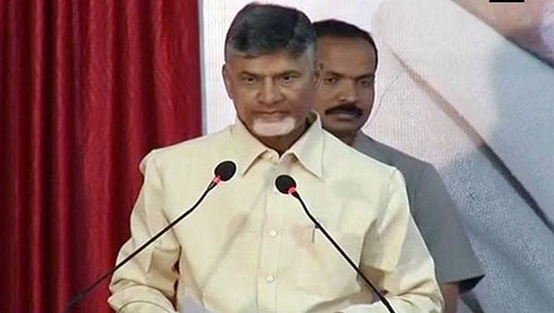 ರಾಜ್ಯಕ್ಕೆ ವಿಶೇಷ ಸ್ಥಾನಮಾನ ಸಿಗುವವರೆಗೂ ಪ್ರತಿಭಟನೆ ಮುಂದುವರೆಸಿ: ಸಂಸದರಿಗೆ ಆಂಧ್ರ ಸಿಎಂ