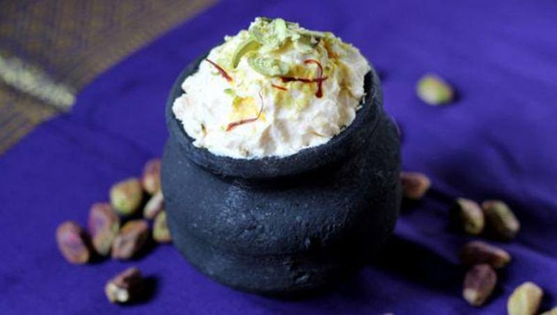 ಬಾದಾಮಿ, ಜೇನುತುಪ್ಪ ಶ್ರೀಖಂಡ್