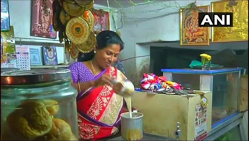 ಚಿನ್ನದ ಪದಕ ಗೆದ್ದಿದ್ದರು ಟೀ ಮಾರಿ ಜೀವನ ನಡೆಸುತ್ತಿರುವ ಭಾರತೀಯ ಅಥ್ಲೀಟ್