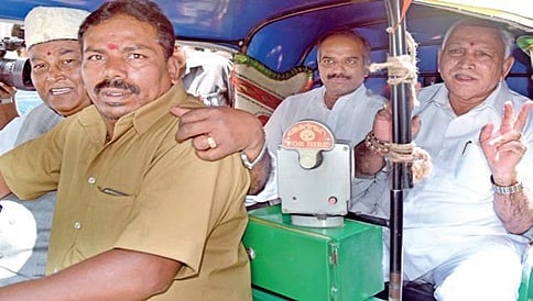 ವಿಧಾನಸಭೆ ಚುನಾವಣೆ: ಆಟೋ ಚಾಲಕರ ಮನವೊಲಿಸಲು ರಾಜಕೀಯ ಪಕ್ಷಗಳ ಕಸರತ್ತು