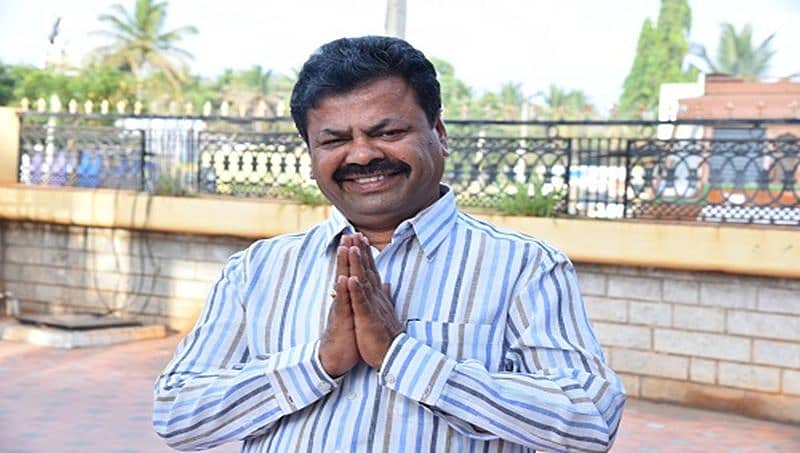 ಕಳಂಕಿತರಿಗೆ ಬಿಜೆಪಿ ರತ್ನಗಂಬಳಿ: ರೇಣುಕಾಚಾರ್ಯಗೆ ಟಿಕೆಟ್ ನೀಡಿದ್ದಕ್ಕೆ ವಿರೋಧ