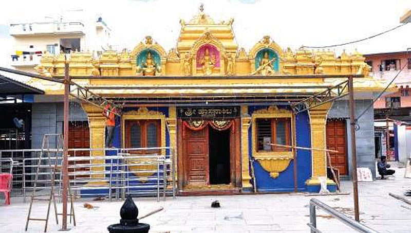 ಹಾಸನಾಂಬ ದೇಗುಲದಲ್ಲಿ ಕಳ್ಳರ ಕೈಚಳಕ, ಬಾಗಿಲು ಮುರಿದು ಕಳ್ಳತನ