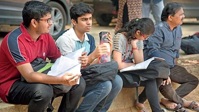 ಸಿಇಟಿ: ರಸಾಯನಶಾಸ್ತ್ರ ವಿಷಯದಲ್ಲಿ ಎರಡು ತಪ್ಪು ಪ್ರಶ್ನೆಗಳನ್ನು ಕಂಡುಹಿಡಿದ ತಜ್ಞರು