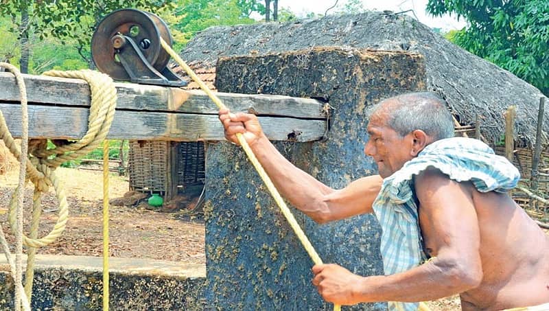 ಗಡಿ ಅಂಚಿನ ಹಳ್ಳಿಯಲ್ಲಿ 89 ಮತದಾರರಿದ್ದರೂ ಅವರ ಸಮಸ್ಯೆ ಕೇಳುವವರೇ ಇಲ್ಲಾ