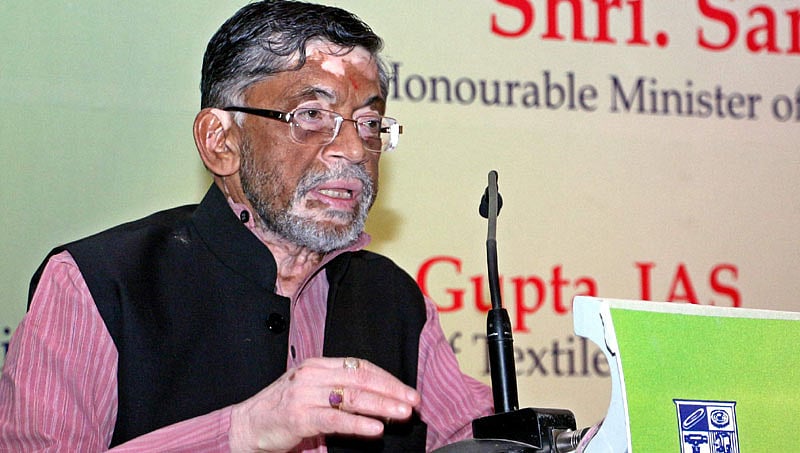 'ಭಾರತದಂತಹ ದೊಡ್ಡ ದೇಶದಲ್ಲಿ ಅತ್ಯಾಚಾರ ಸಾಮಾನ್ಯ' ಹೇಳಿಕೆ, ನಂತರ ಕೇಂದ್ರ ಸಚಿವರ ಯೂ-ಟರ್ನ್