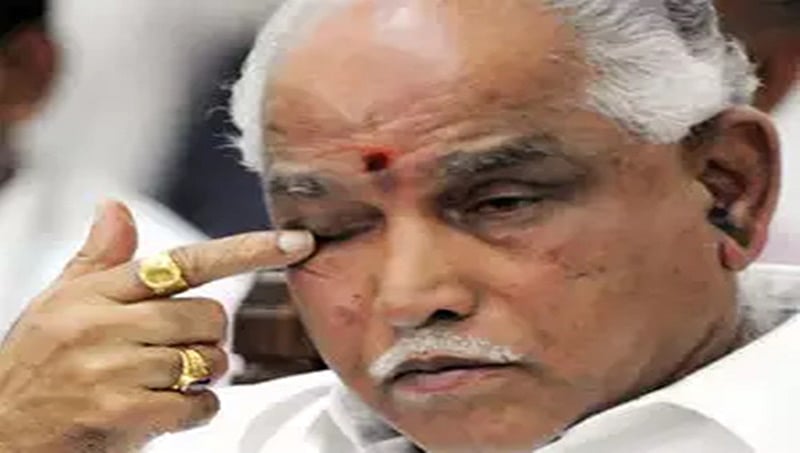 ವಯಸ್ಸಾಗಿರುವ ಬಿಎಸ್ವೈರನ್ನೇ ಸಿಎಂ ಅಭ್ಯರ್ಥಿಯೆಂದು ಘೋಷಿಸಿದ್ದು ಯಾಕೆ?: ಸ್ಮೃತಿ ಇರಾನಿಗೆ ವಿದ್ಯಾರ್ಥಿನಿ ಪ್ರಶ್ನೆ