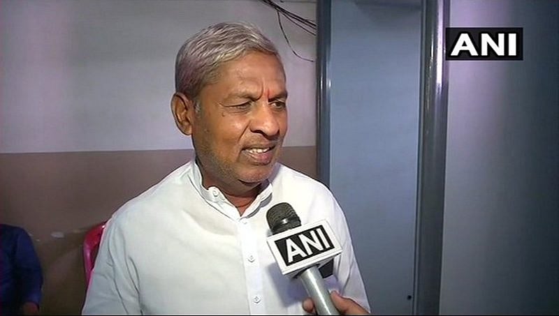 ಬಿಜೆಪಿ ನಾಯಕರಿಂದ ನನಗೆ ಸಚಿವ ಸ್ಥಾನದ ಆಫರ್ ಬರುತ್ತಿದೆ: ಅಮರೇಗೌಡ ಬಯ್ಯಾಪುರ