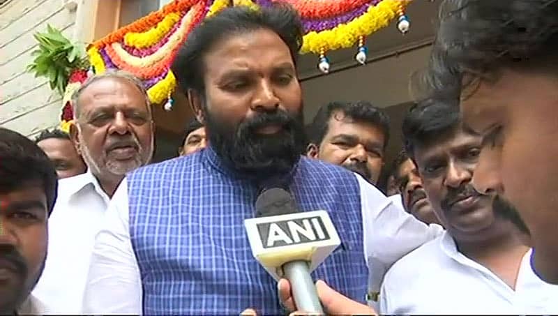 ಆಪರೇಷನ್ ಕಮಲಕ್ಕೆ ಚಾಲನೆ?: ನಿರೀಕ್ಷೆಗೂ ಮೀರಿದ ಬಹುಮತ ಪಡೆಯುತ್ತೇವೆ ಎಂದ ಶಾಸಕ ಶ್ರೀರಾಮುಲು