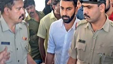 ತಪ್ಪಾಯ್ತು ಎಂದು ಕೇಳಿ ನನ್ನ ಪಾದಕ್ಕೆ ಮುತ್ತಿಡು, ಇಲ್ಲದಿದ್ದರೆ ಕೊಲ್ಲುತ್ತೇನೆ: ಇದು ವಿದ್ವತ್ ಗೆ ನಲಪಾಡ್ ಹಾಕಿದ ಬೆದರಿಕೆ