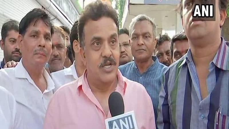 'ಭಾರತೀಯರು ಇನ್ನು ಮುಂದೆ ತಮ್ಮ ನಾಯಿಗೆ ವಜುಭಾಯಿ ವಾಲ ಎಂದು ಹೆಸರಿಡಬಹುದು': ಸಂಜಯ್ ನಿರುಪಮ್