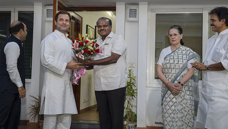 ಹಳೆಯ ವಿಚಾರಗಳ ಮರೆತು ಮುನ್ನಡೆಯೋಣ: ಭಾವಿ ಸಿಎಂ ಎಚ್ ಡಿಕೆಗೆ ಕಾಂಗ್ರೆಸ್