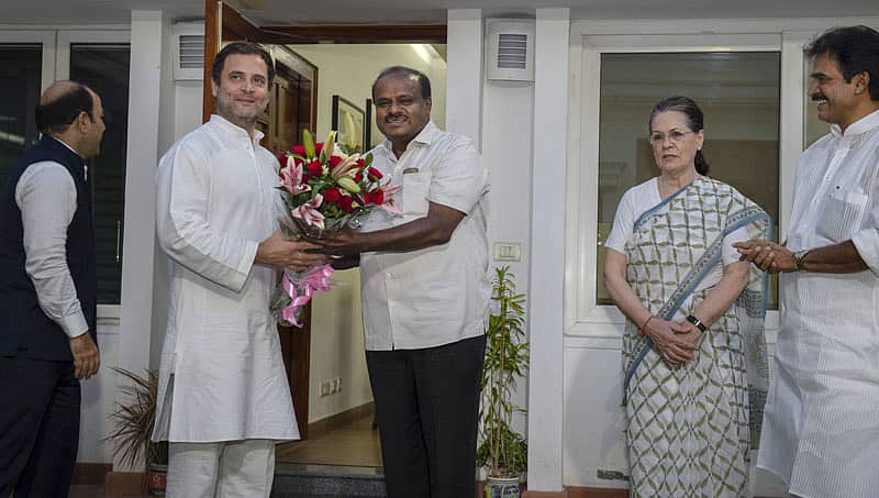 ಹಳೆಯ ವಿಚಾರಗಳ ಮರೆತು ಮುನ್ನಡೆಯೋಣ: ಭಾವಿ ಸಿಎಂ ಎಚ್ ಡಿಕೆಗೆ ಕಾಂಗ್ರೆಸ್