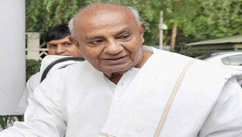 ಕುಮಾರಸ್ವಾಮಿ ಸನ್ನಿವೇಶದ ಶಿಶು:37 ಶಾಸಕರನ್ನಿಟ್ಟುಕೊಂಡು ಸಾಲಮನ್ನಾ ಸಾಧ್ಯವಿಲ್ಲ: ದೇವೇಗೌಡ