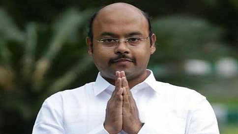 ಯತೀಂದ್ರ ಸಿದ್ದರಾಮಯ್ಯ ಪರಿಷತ್ ಎಂಟ್ರಿಗೆ ಕಾಂಗ್ರೆಸ್ ಹೈಕಮಾಂಡ್ ಗ್ರೀನ್ ಸಿಗ್ನಲ್!