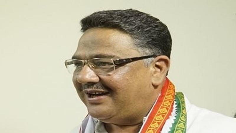 ಮೈಸೂರು: ಶಿಕ್ಷಣ ಸಚಿವ ತನ್ವೀರ್ ಸೇಠ್ ಬೆಂಬಲಿಗರಿಂದ ಪತ್ರಕರ್ತನ ಮೇಲೆ ಗೂಂಡಾಗಿರಿ