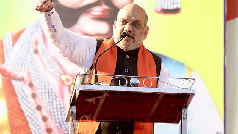 ನೆಲಮಂಗಲದಲ್ಲಿ ಭಾಷಣ ಅನುವಾದ ರಗಳೆ: ಮಹಿಳೆ ವಿರುದ್ಧ ಅಮಿತ್ ಶಾ ಗರಂ!