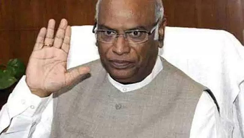 ರಾಜ್ಯ ವಿಧಾನ ಸಭೆ ಚುನಾವಣಾ ಫಲಿತಾಂಶ ಬಿಜೆಪಿ ತಕ್ಕ ಪಾಠ ಕಲಿಸುತ್ತದೆ: ಖರ್ಗೆ