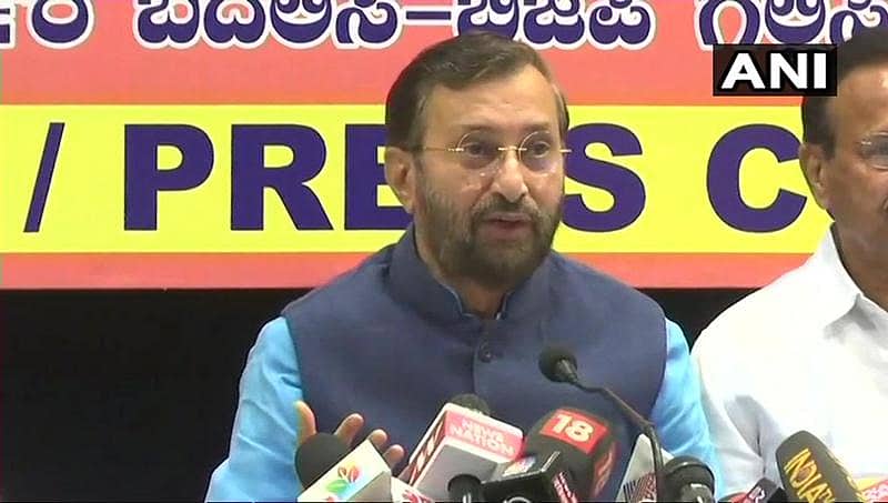 ನಕಲಿ ಮತದಾರರ ಚೀಟಿ ಸೃಷ್ಟಿ ಕಾಂಗ್ರೆಸ್ ತತ್ವ: ಕೇಂದ್ರ ಸಚಿವ ಪ್ರಕಾಶ್ ಜವಡೇಕರ್