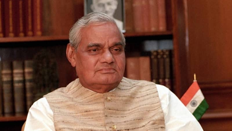 ಏಮ್ಸ್ ಗೆ ಭೇಟಿ ನೀಡಿ ವಾಜಪೇಯಿ ಆರೋಗ್ಯ ವಿಚಾರಿಸಿದ ಪ್ರಧಾನಿ ಮೋದಿ