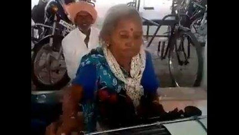 72ರ ಇಳಿವಯಸ್ಸಿನಲ್ಲಿಯೂ ಸ್ವಾಭಿಮಾನದ ಜೀವನ: ಮಹಿಳೆಯನ್ನು 'ಸೂಪರ್ ವುಮೆನ್' ಎಂದ ಕ್ರಿಕೆಟಿಗ ಸೆಹ್ವಾಗ್