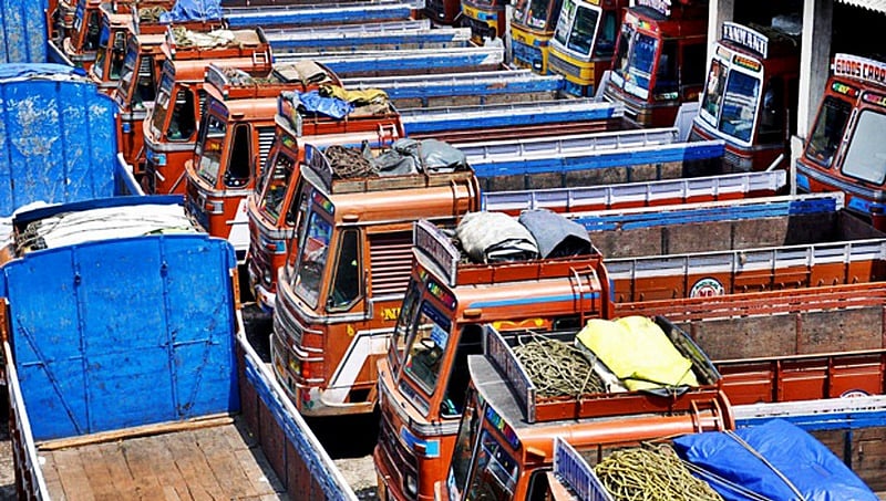 ನಾಳೆಯಿಂದ ದೇಶಾದ್ಯಂತ ಲಾರಿಗಳ ಸಂಚಾರ ಸ್ಥಗಿತ
