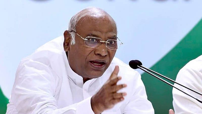 ಮಲ್ಲಿಕಾರ್ಜುನ ಖರ್ಗೆಗೆ ಹೊಸ ಜವಾಬ್ದಾರಿ: ಮಹಾರಾಷ್ಟ್ರ ಕಾಂಗ್ರೆಸ್ ಉಸ್ತುವಾರಿಯಾಗಿ ನೇಮಕ!