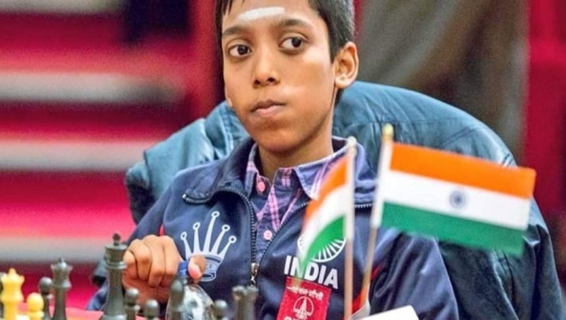 ವಿಶ್ವದ 2 ನೇ ಅತಿ ಕಿರಿಯ ಗ್ರ್ಯಾಂಡ್ ಮಾಸ್ಟರ್ ಪಟ್ಟಕ್ಕೇರಿದ ಭಾರತದ ಬಾಲಕ ಆರ್ ಪ್ರಜ್ಞಾನಂದ